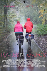 Pontjes in poncho's