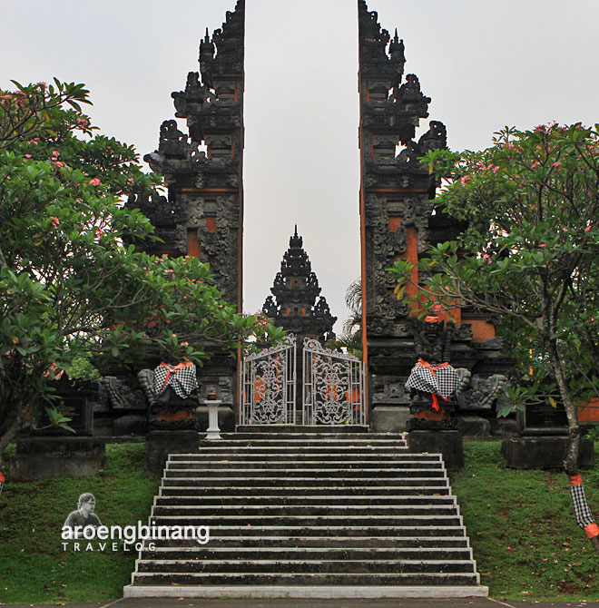 pura agung tamansari halim perdanakusuma