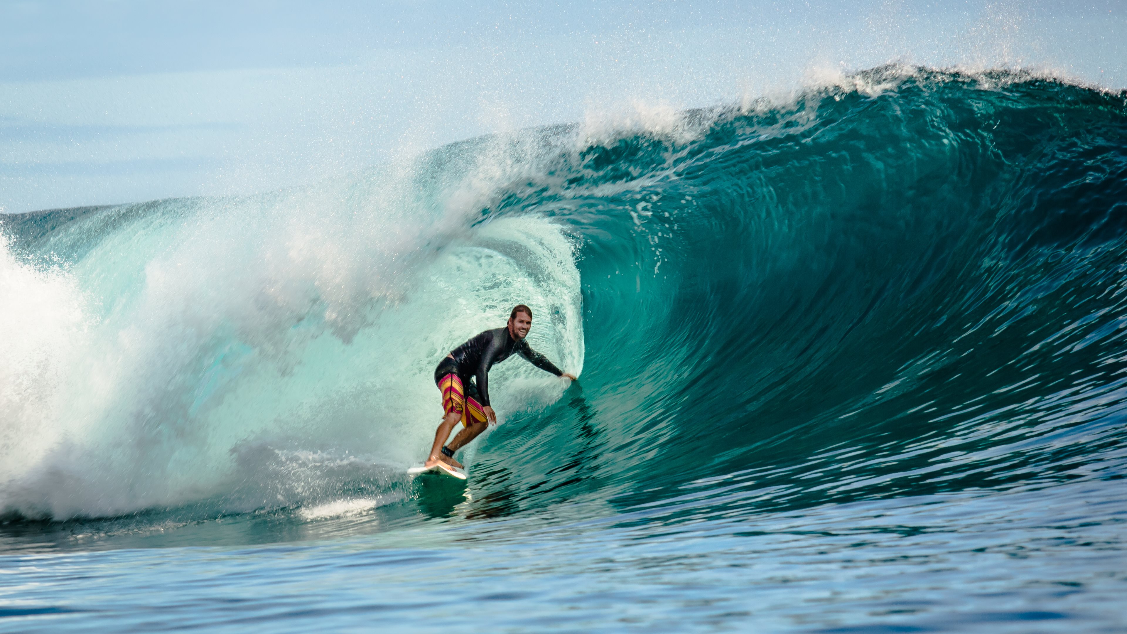 Surfing HD wallpapers 4K MacBook and Desktop Backgrounds