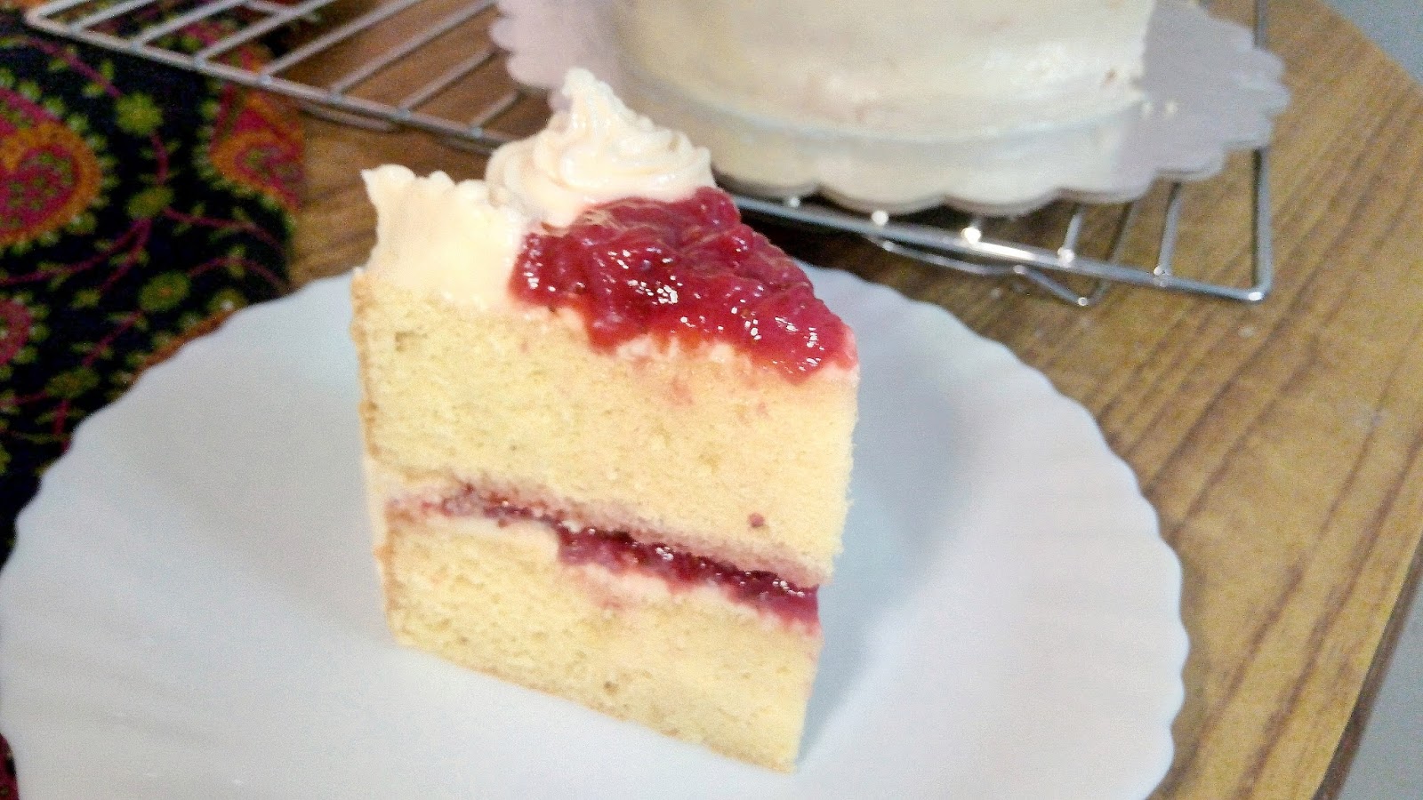 Sponge Cake with Vanilla Buttercream and Strawberry Filling