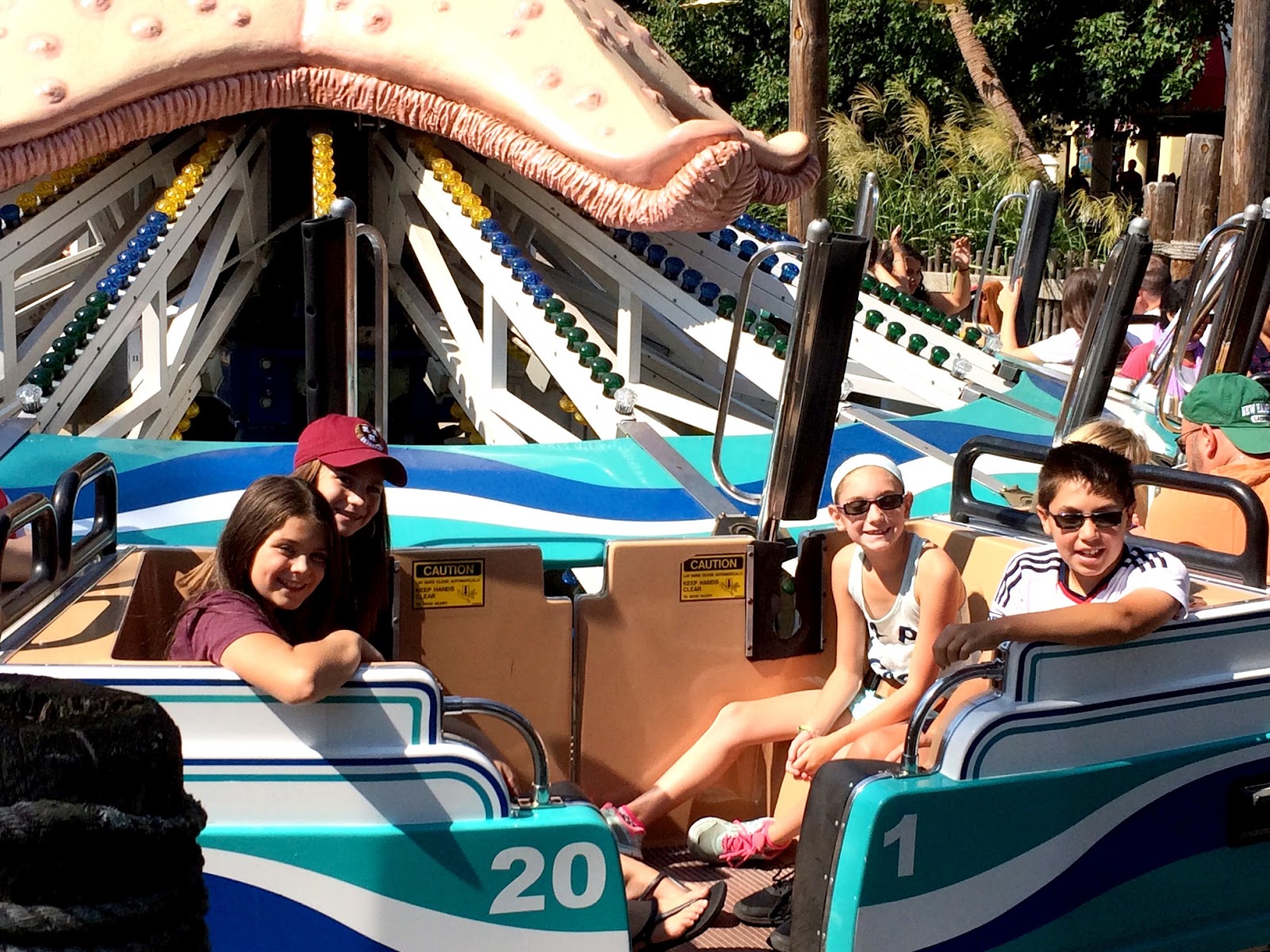 Evan and Lauren's Cool Blog: 9/7/16: Canobie Lake Park and Soaking Up The  End of Summer