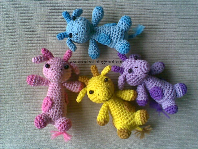 Little Giraffe ~ Zan Crochet