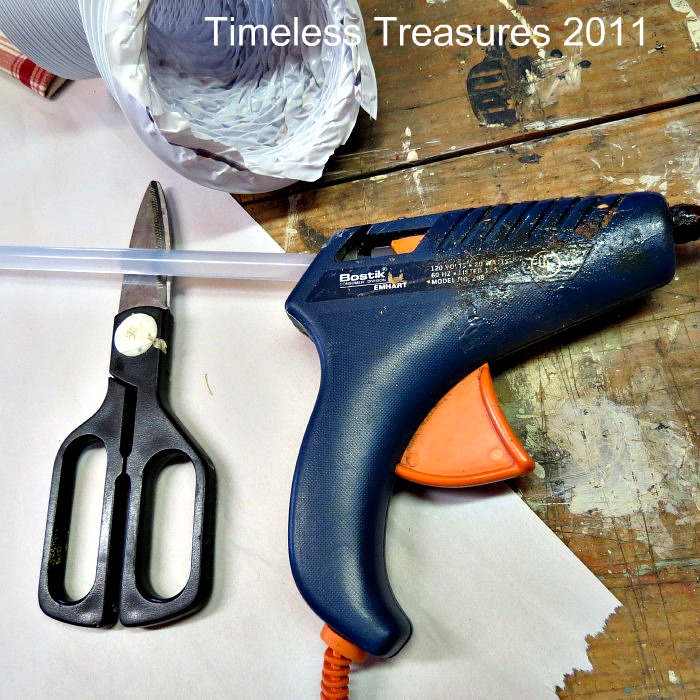 Timeless Treasures Dryer vent hose Snowy Snowman Tutorial