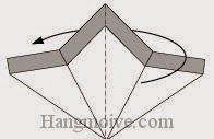 Bước 5: Gấp đôi tờ giấy về phía mặt sau. Bước 5: Gấp đôi tờ giấy về phía mặt sau.