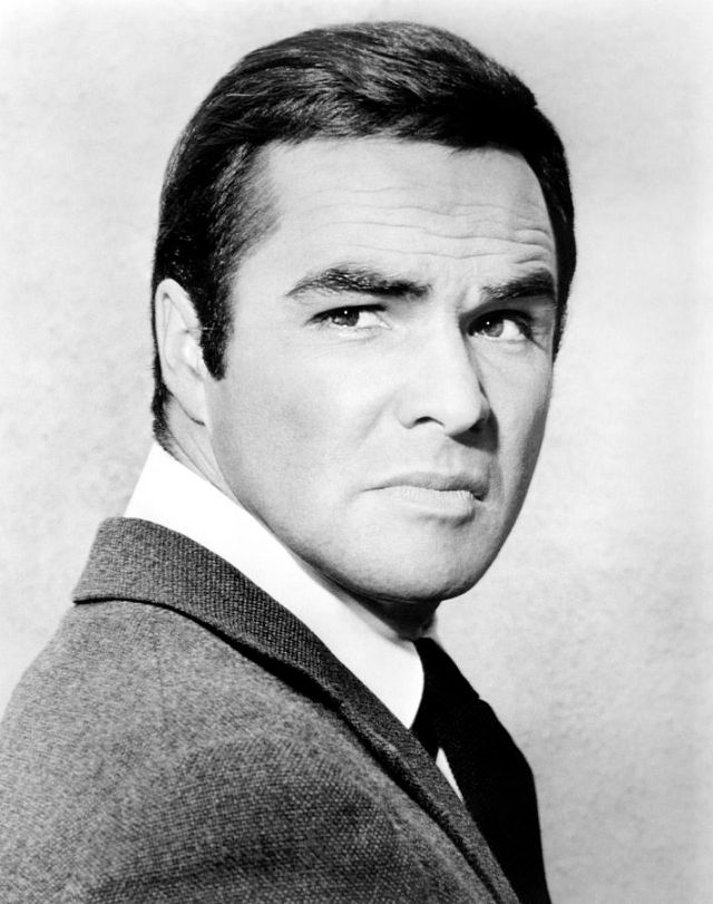 20 incredibly sexy photos burt reynolds from between 20 incredibly sexy photos burt reynolds from between