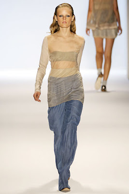 Fashion Link: March 2011