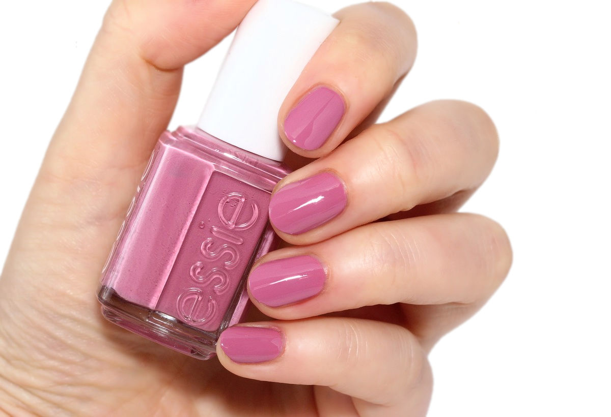 Essie Fall for NYC (fall 2018) Nailderella