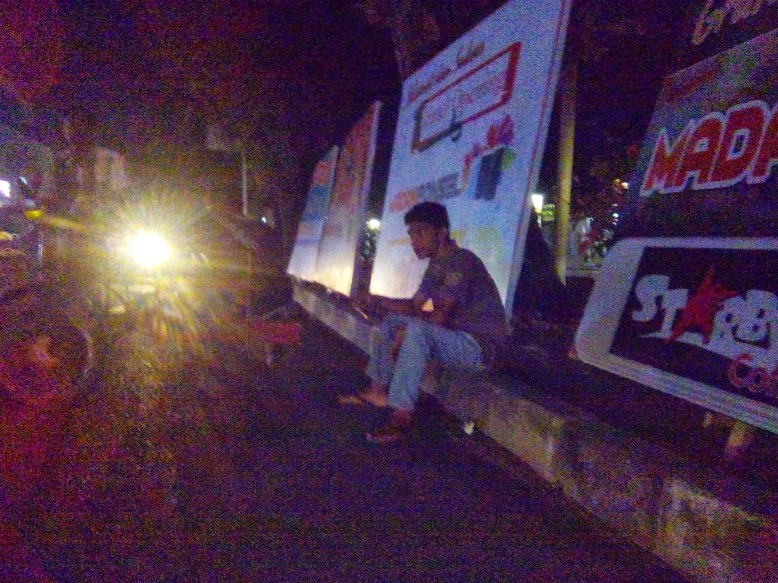 Pemasangan Wall Madan Ponsel