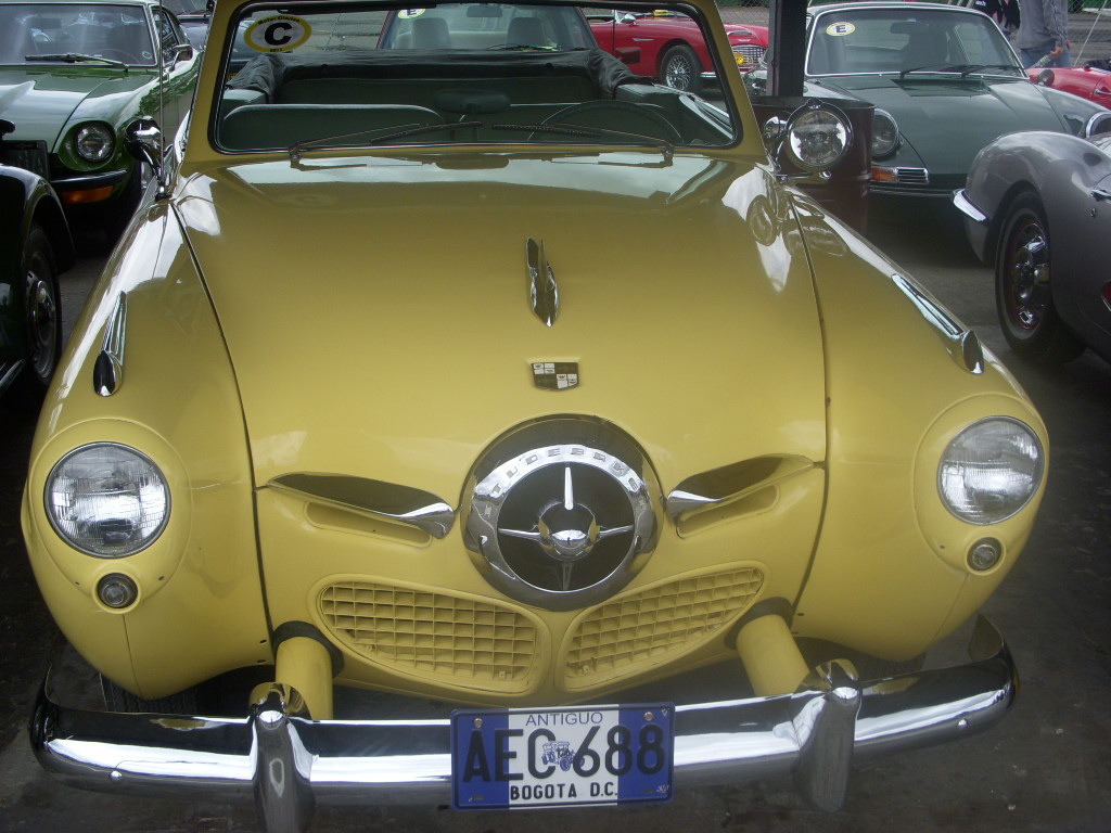 Colombia2011 More Antique CarsBogota, Colombia