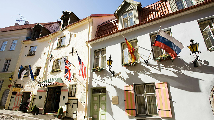 Medieval 5-star luxury: Hotel Schlössle, Tallinn, Estonia