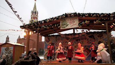 Новогодняя ярмарка на Красной площади Новогодняя ярмарка на Красной площади