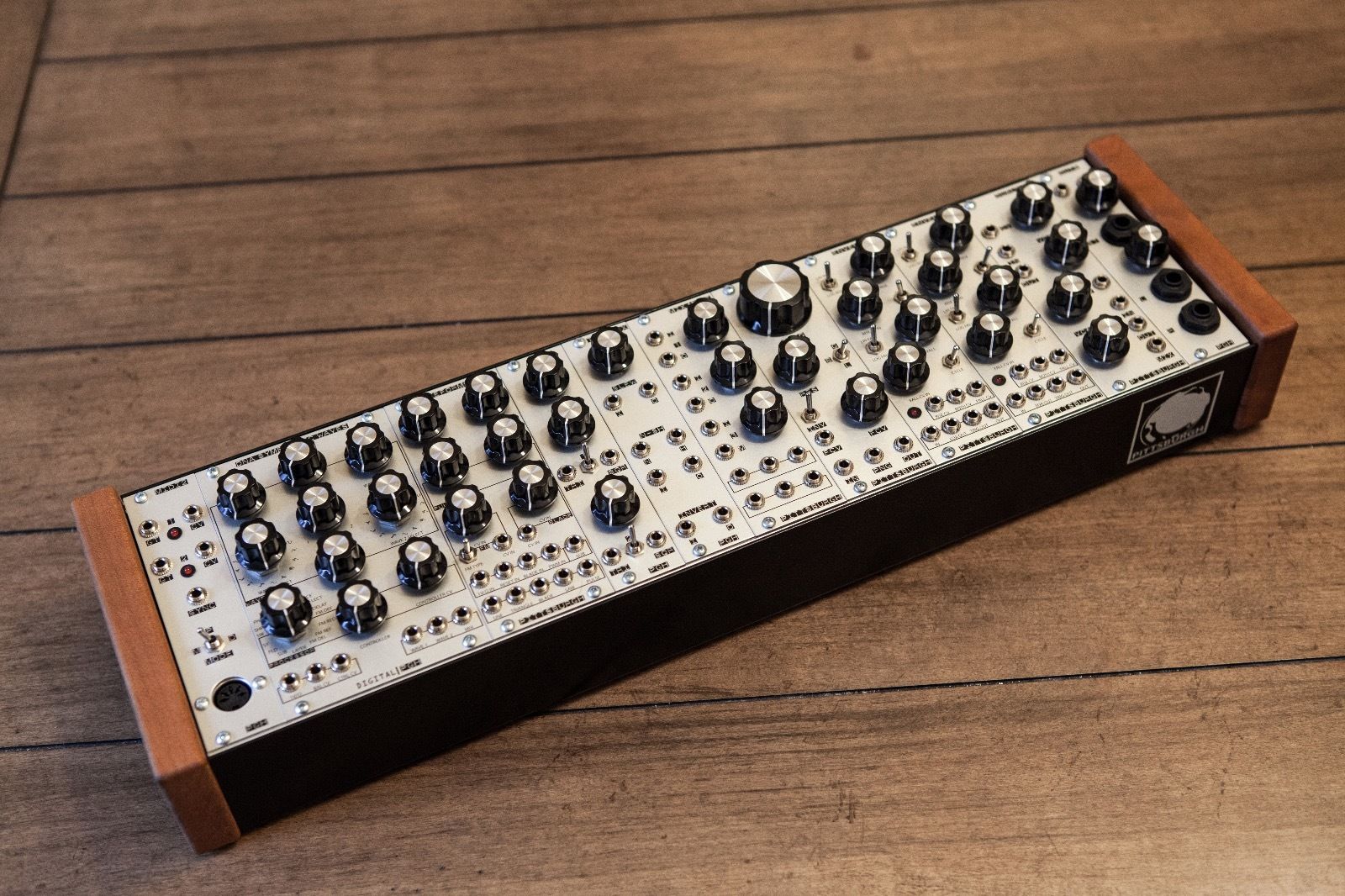 MATRIXSYNTH Pittsburgh Modular System 90 Analog Hybrid Modular Synthesizer