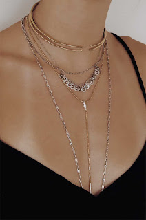 Detalles, Mujer Bonita Detalles, Mujer Bonita