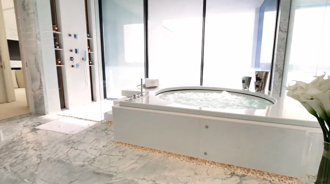 92 Interior Design Photos vs. ONE100, Palm Jumeirah Dubai Luxury Beach Mansion Tour