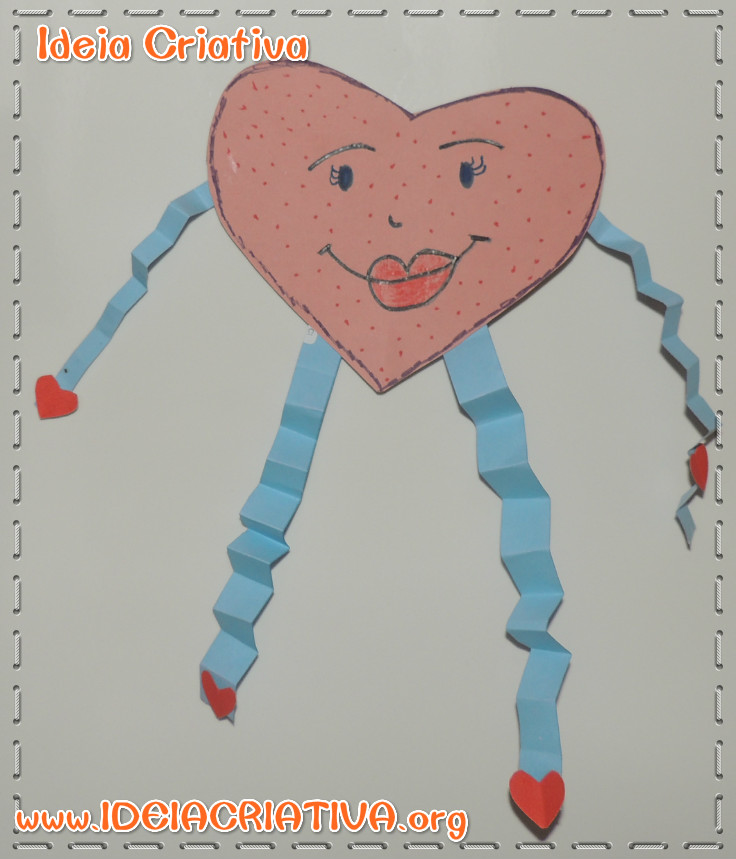 Bonequinha Coração Dia das Mães na Educação Infantil Atividade Construtivista