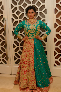manara chopra fashion show photos manara chopra fashion show photos