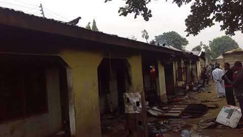 1 Photos: Fire raze down apartment in Makurdi, Benue State, damages property worth millions