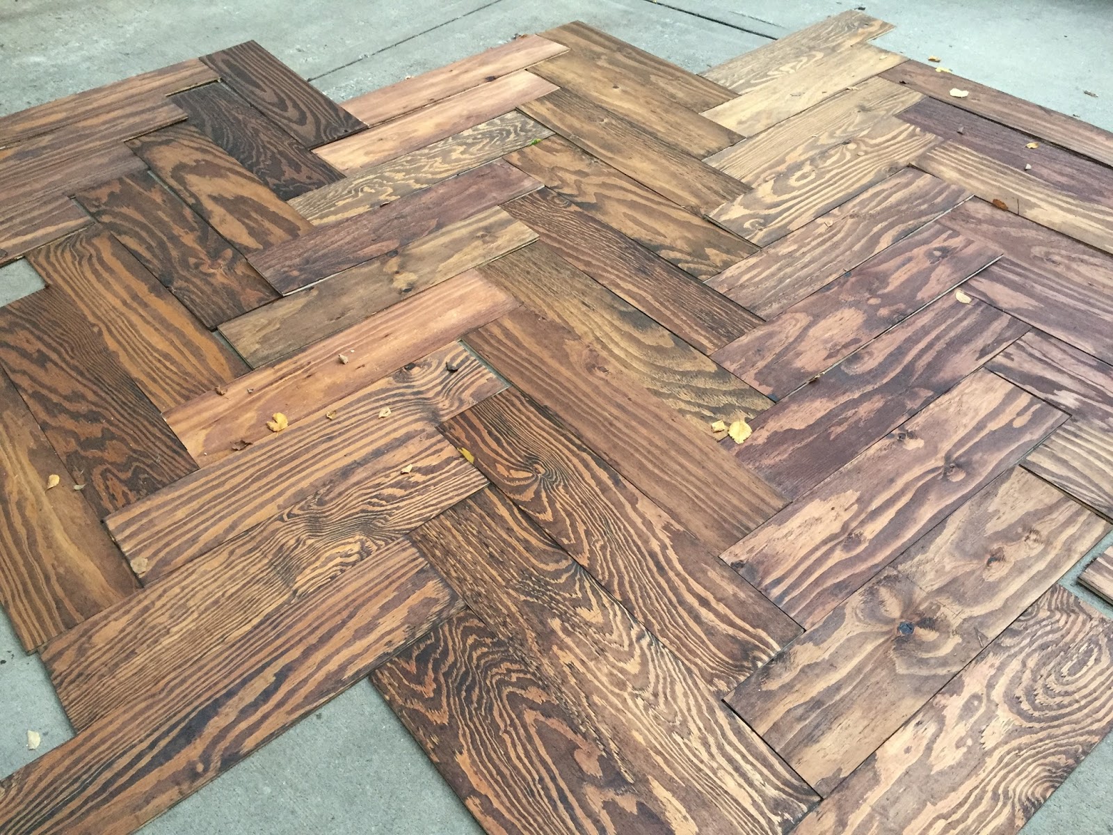 yo viv Herringbone Plywood Floor