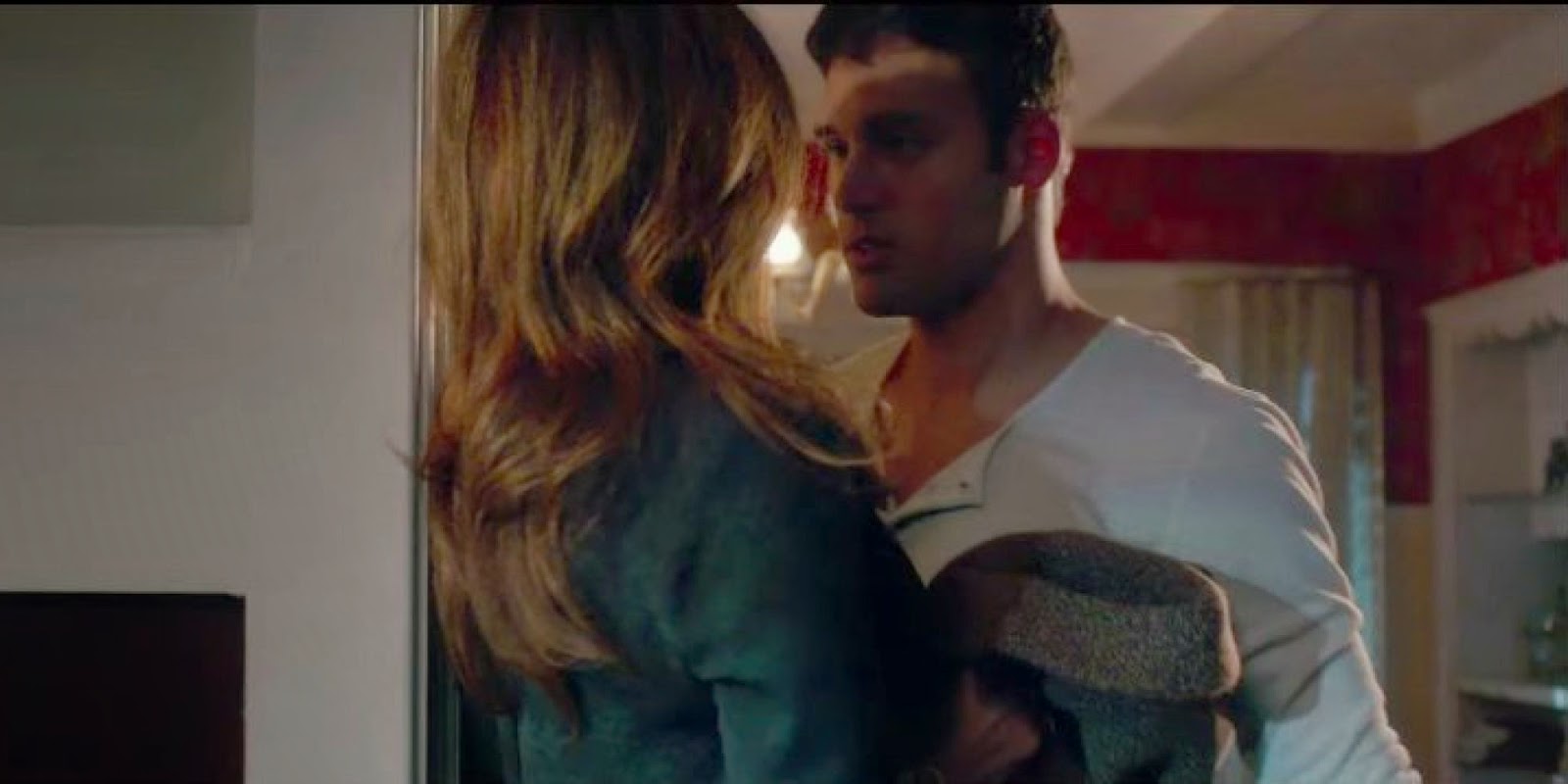 ohmski JLo stars in thriller, The Boy Next Door ohmski JLo stars in thriller, The Boy Next Door