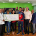 FENABANCA entrega RD$ 75,000 pesos a Brayan Almonte campeón en Metratón