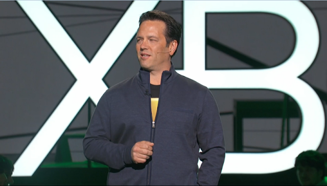 Phil Spencer Xbox E3 2015 Conference Briefing shirt zipped covered