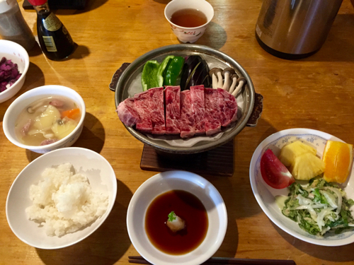 赤岳鉱泉名物のステーキとポトフ 赤岳鉱泉名物のステーキとポトフ