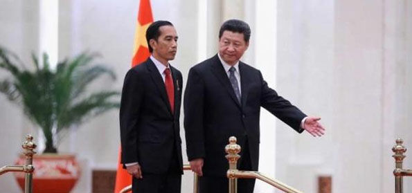 Jokowi Sebut Ada Komplain Soal Perizinan TKA Berbelit, Yusril: Siapa yang Komplain itu?
