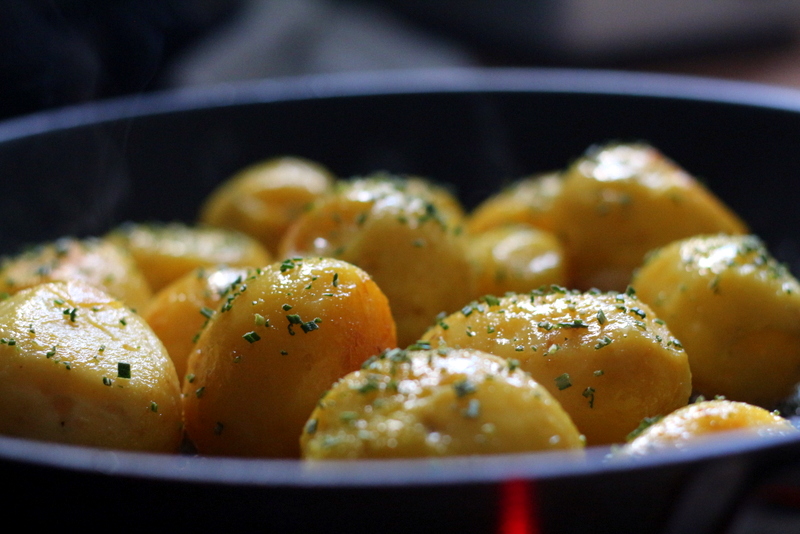 Karamellisierte Rosmarinkartoffeln