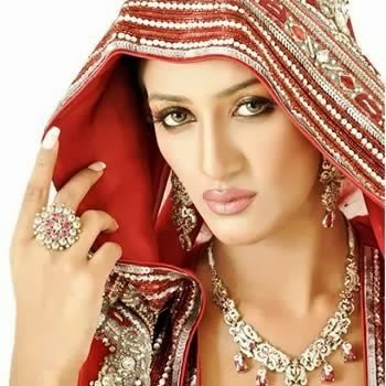 Mathira Khan HD Wallpapers-Show Biz Pakistan