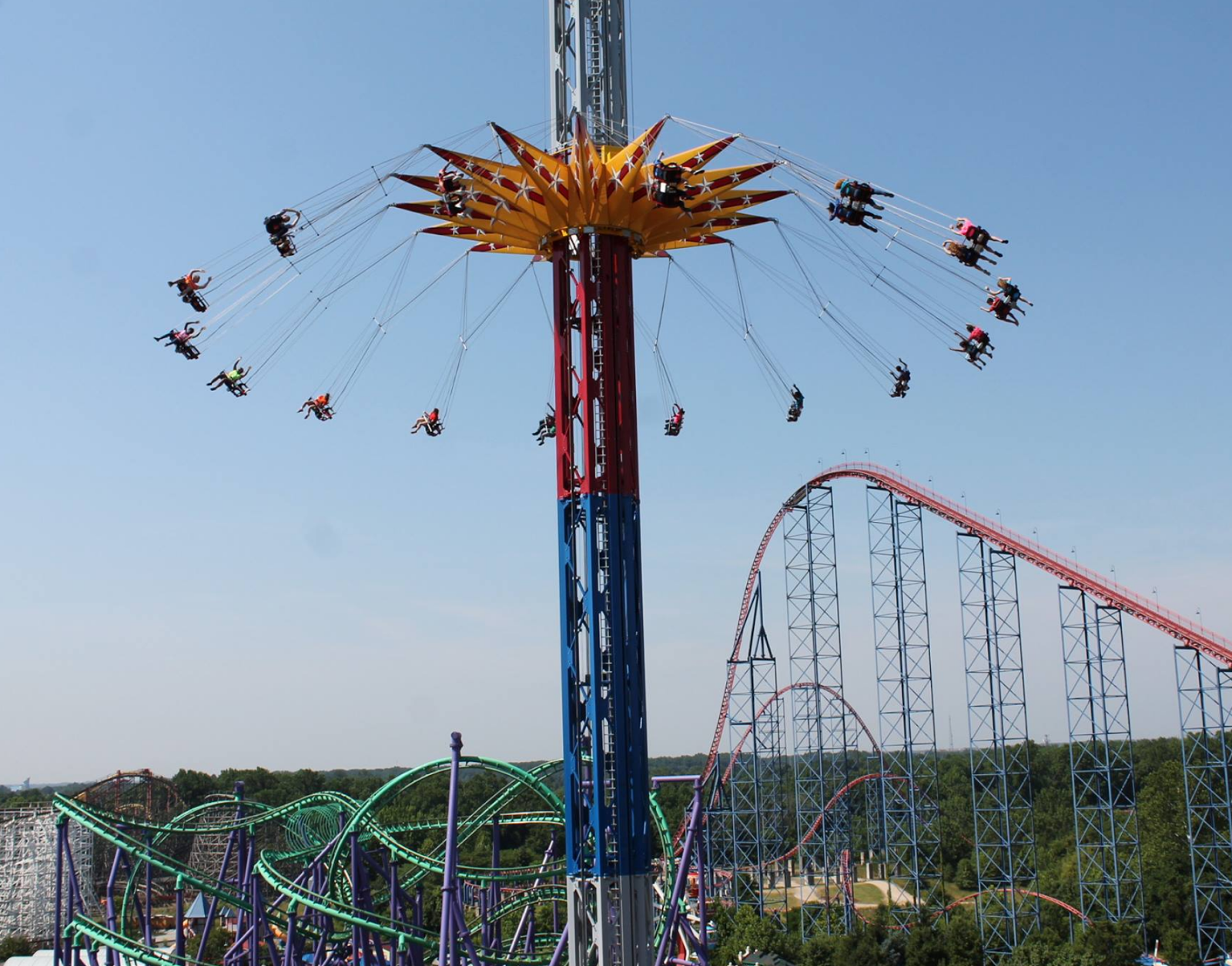 NewsPlusNotes Wonder Woman Soars Into Six Flags America With Towering