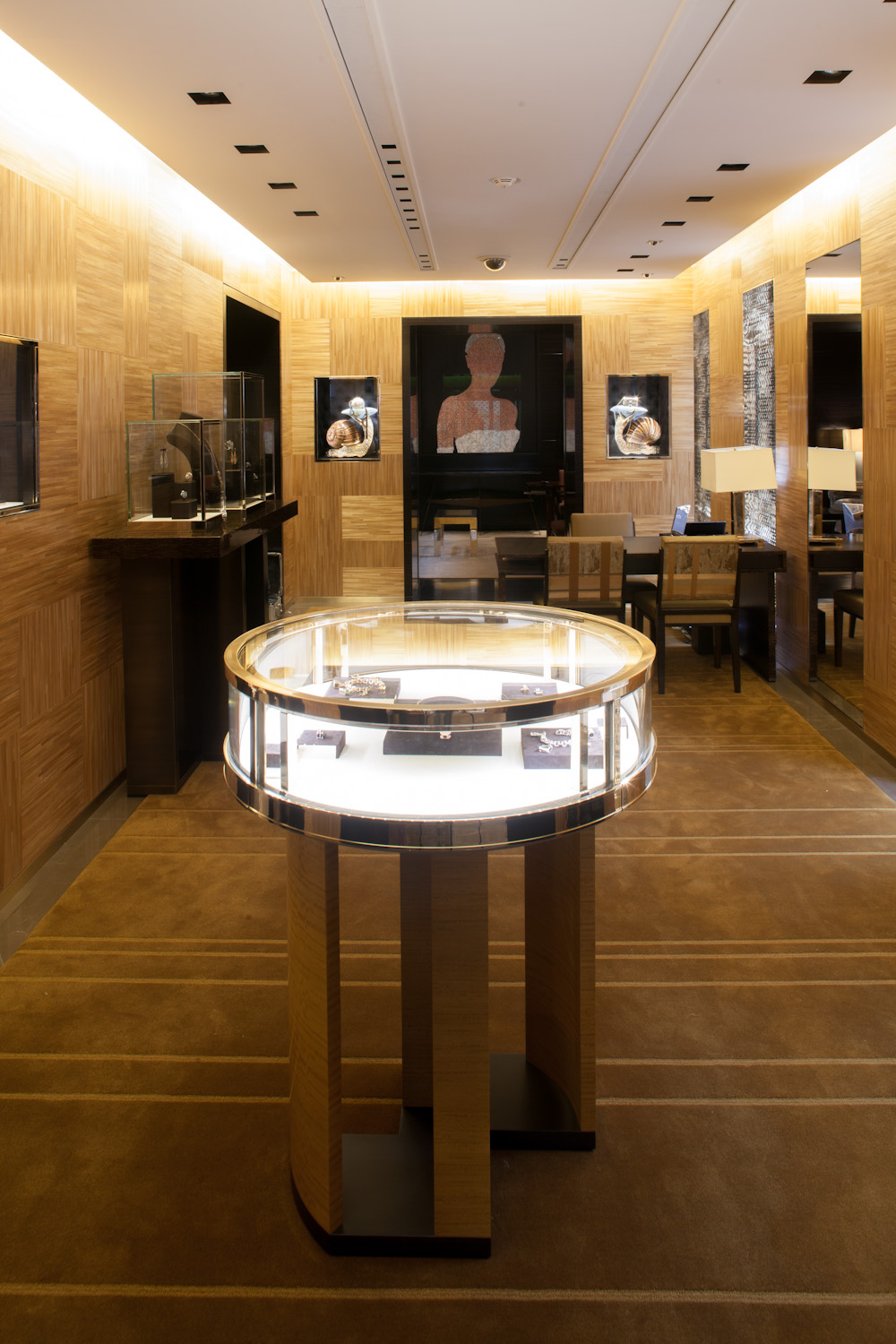 Il Primo e Nuovo Negozio di Louis Vuitton alla Place Vendome