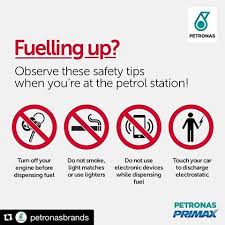Keluar Masuk Kereta Ketika Isi Minyak Boleh Sebabkan Kebakaran Keluar Masuk Kereta Ketika Isi Minyak Boleh Sebabkan Kebakaran