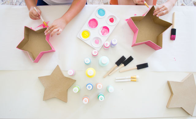 Stenciling paper mache with kids #stencil #papermache #marthastewart Stenciling paper mache with kids #stencil #papermache #marthastewart