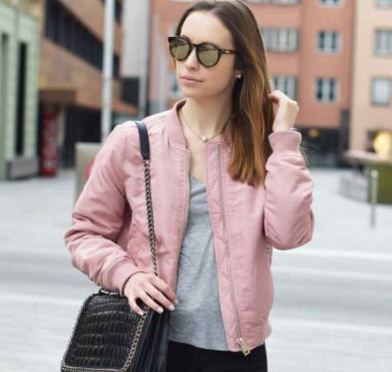 Berbagai Macam Cara Pakai Jaket Bomber Wanita | Jaket Wanita Cantik