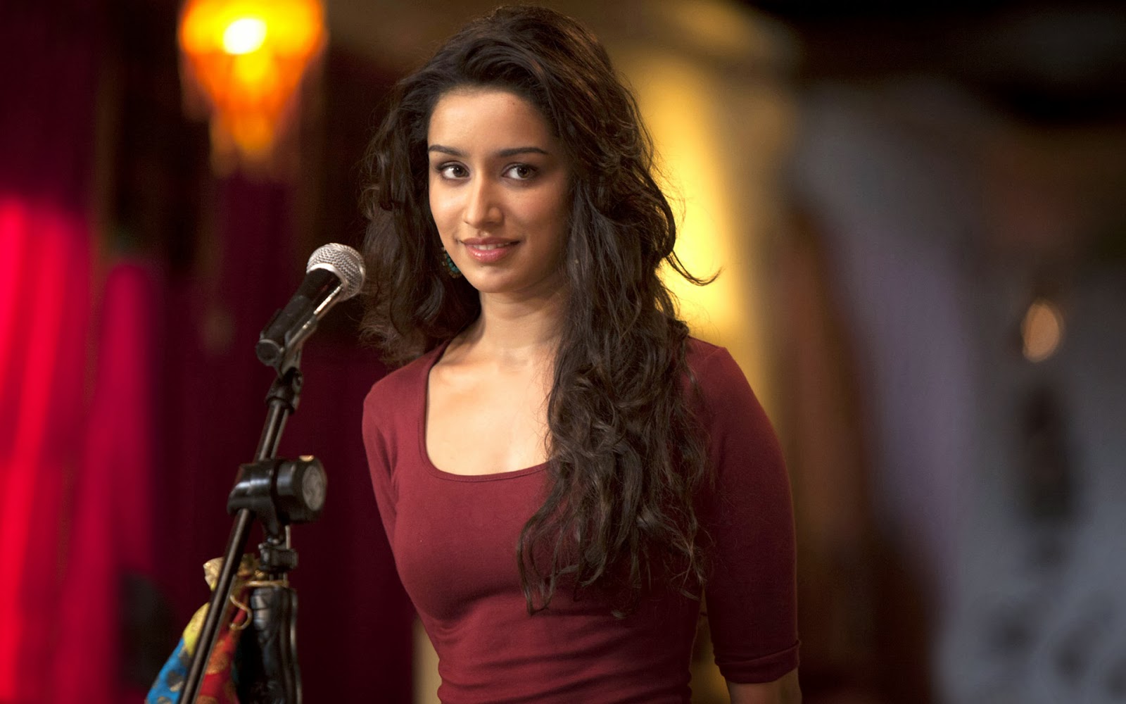Shraddha Kapoor Hot Images and HD Wallpapers | Hot Images