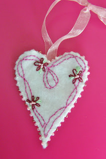 artteajannell: Valentine Felt