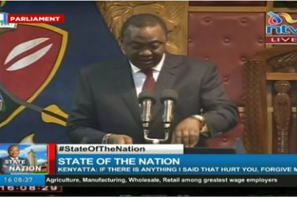 Madaxwayne Uhuru Kenyatta; ”Soomaaliya waxaa dhibaato ku haya dad ajaaniib ah”