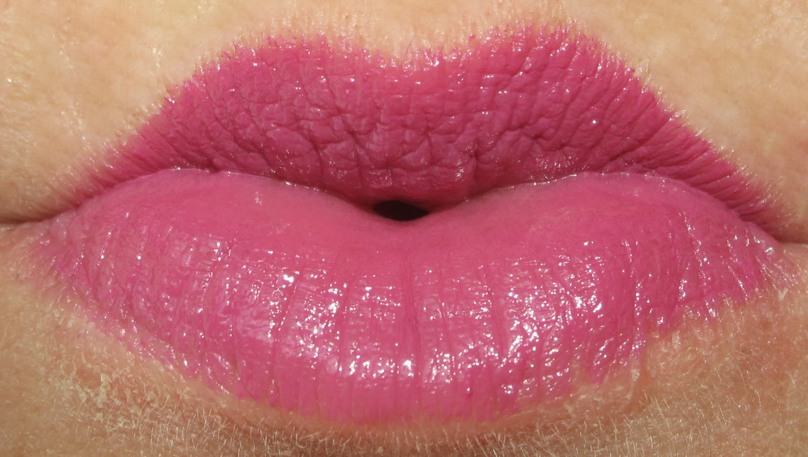 essence rossetto viola
