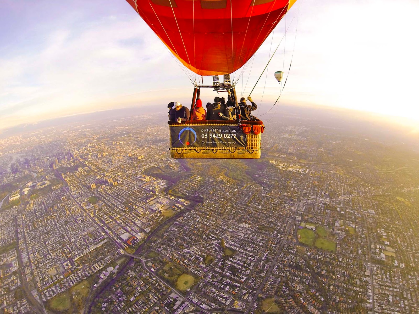 hot air ballooning over melbourne