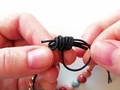 Art Bead Scene Blog: Free Tutorial: Sliding Knot Adjustable Bracelet