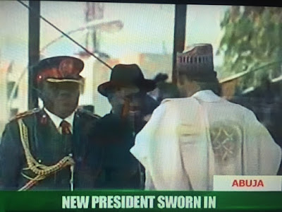 The moment Mohammadu Buhari  sworn-in as the president of Nigeria(pictures) g