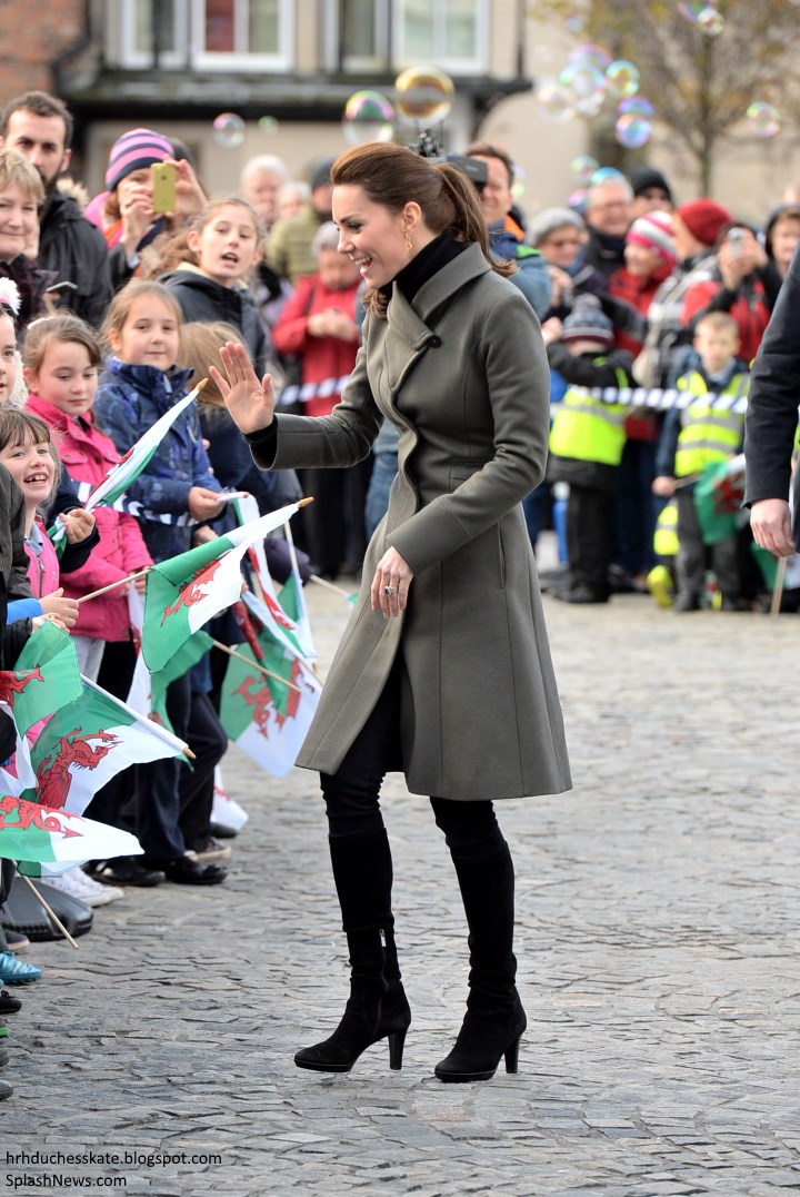 Duchess Kate: Year in Review 2015: A New Princess, Tiaras, A Focus on ...