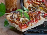 Pizza con Verduras y Queso de Oveja