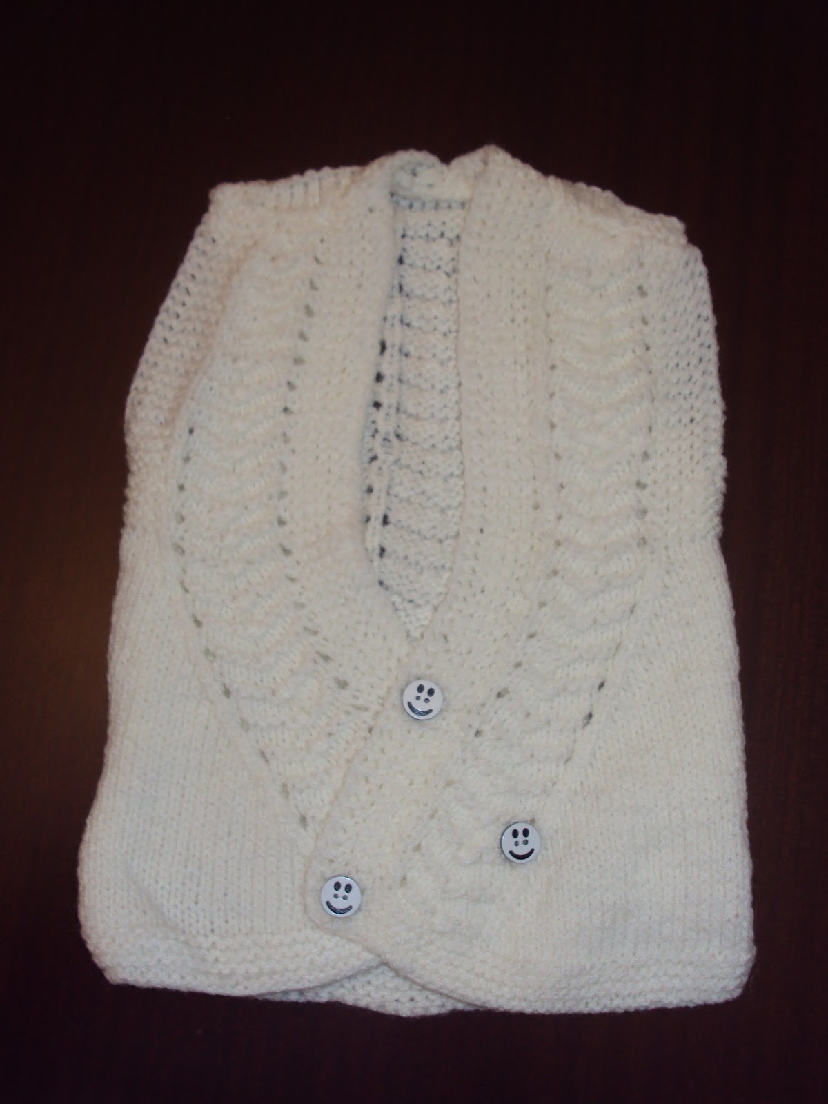 Örgücü Müritler Örgü bebek yelekleri