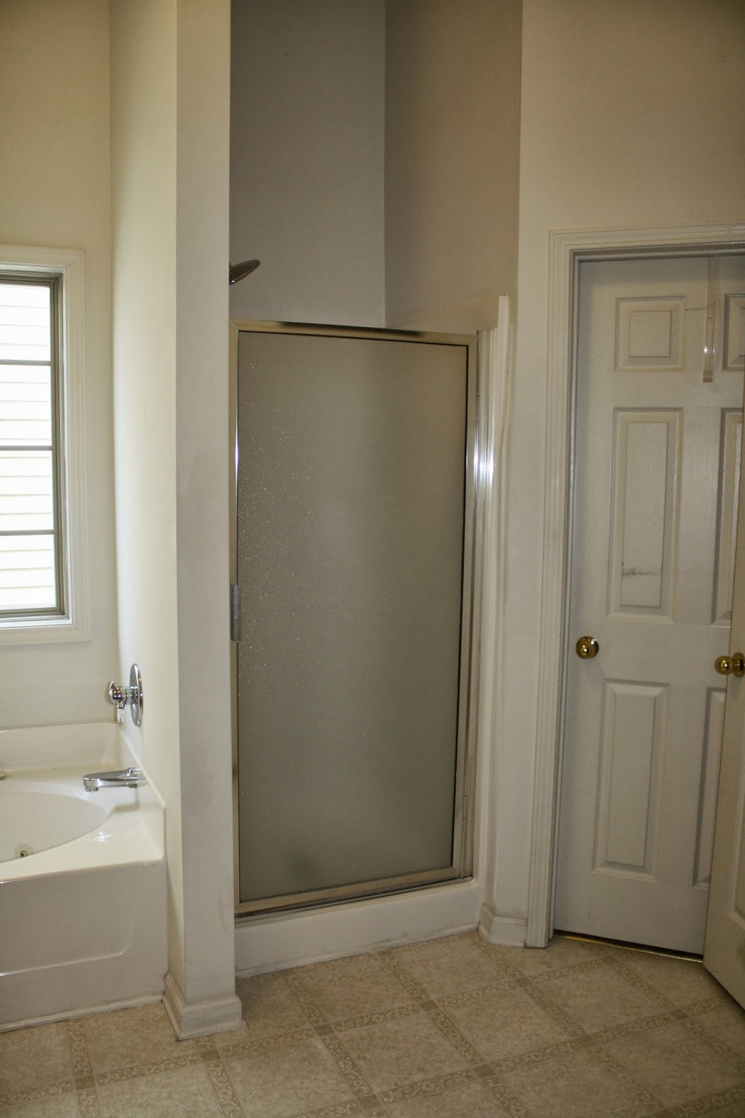 I'd Rather Be Organizing Master Suite DIY Linen Closet