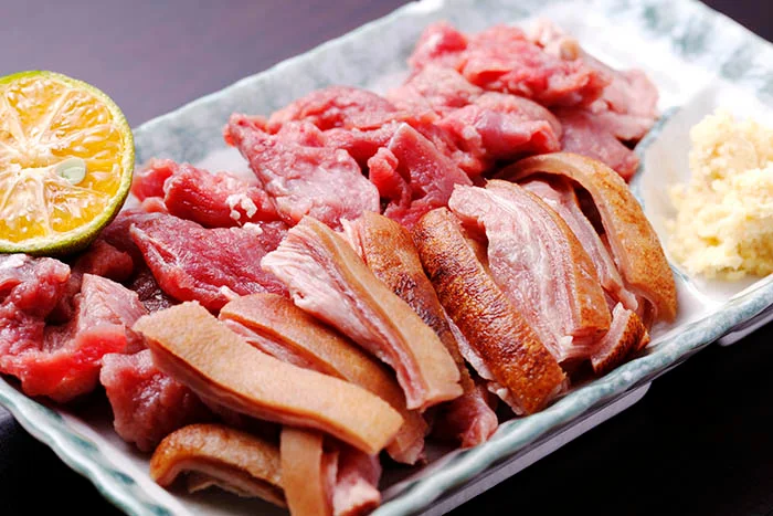 沖繩-沖繩美食-美食推薦-沖繩必吃-Okinawa-food-餐廳-山羊刺身-生羊片