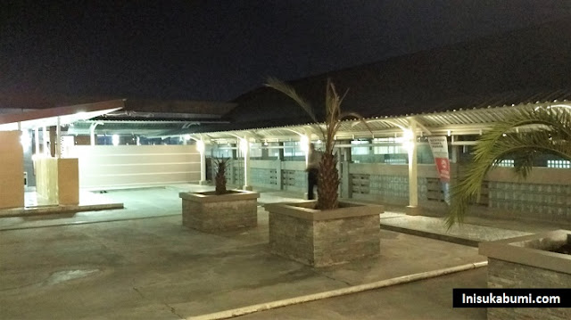 Masjid Darut Taqwa Toserba Selamat Sukabumi Masjid Darut Taqwa Toserba Selamat Sukabumi
