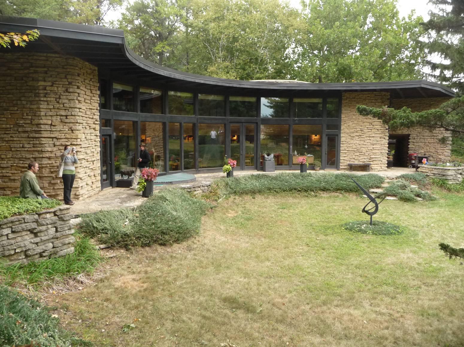 Investigación y Arquitectura CASA HERBERT JACOBS II (HEMICICLO SOLAR)