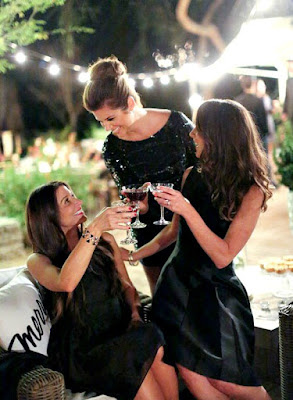 10 Tips How to be an amazing host - Ioanna's Notebook How to be an amazing host - Ioanna's Notebook