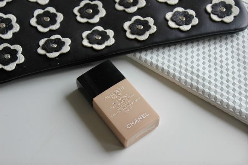 In Retrospect: Chanel Vitalumiere Aqua Foundation in 44 Beige Ambre — The  Good Weekender